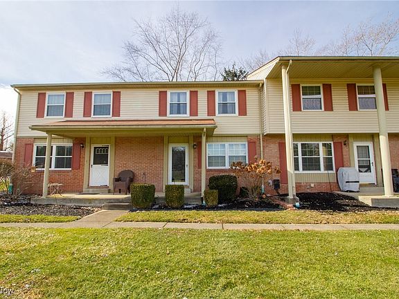 2nd image of 335 Carriage Ln