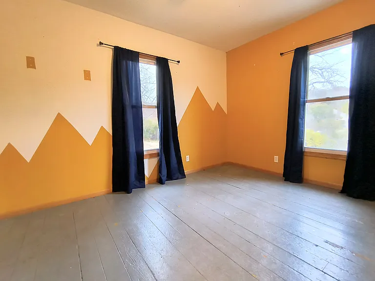 2705 College Dr — Photo 6
