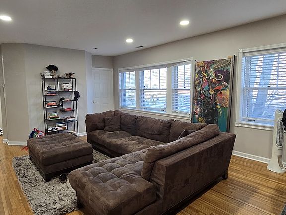 5th image of 102 Washington Blvd #3412