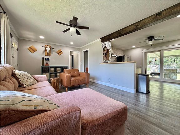 4th image of 7408 Elm St