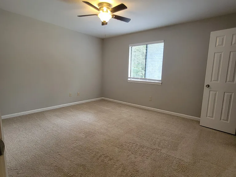 100 Bramble Ct — Photo 10