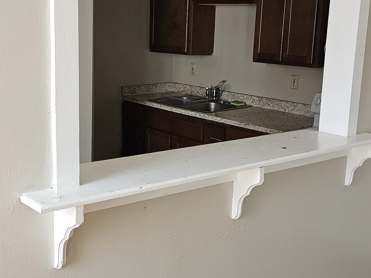 2 bed, 1000 sqft, $1,350 — Photo 3