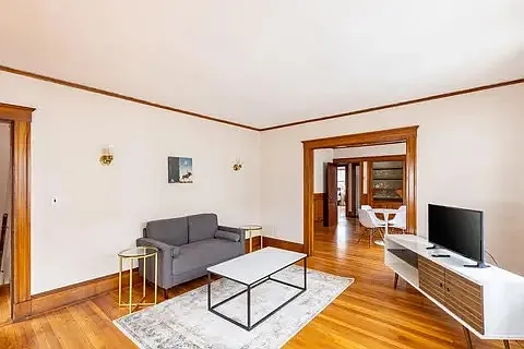 90 Harriet St #LEFT — Photo 12