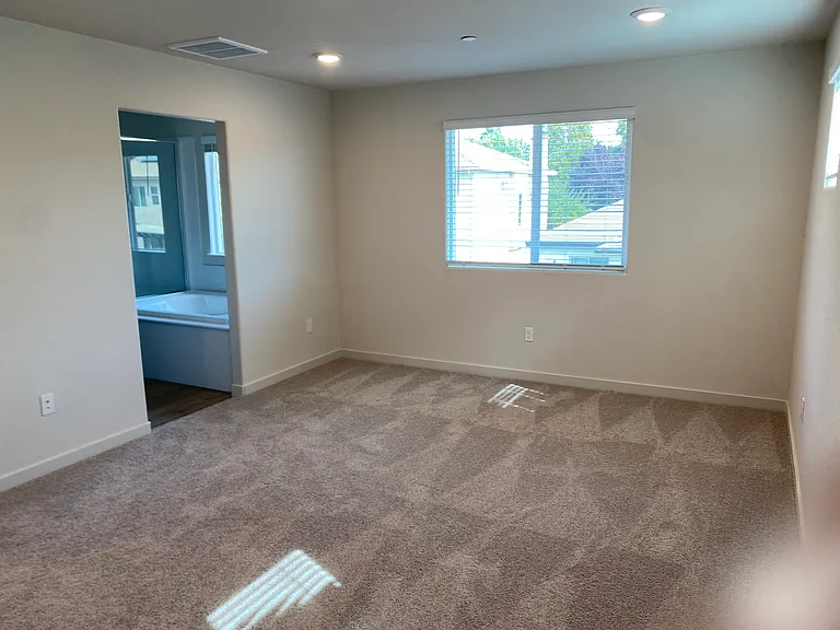 706 Diamond Valley Rd — Photo 22