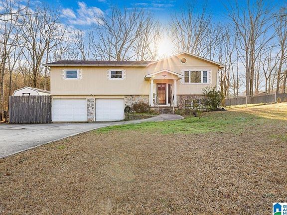 2nd image of 60 Sherry Ln