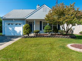 91 Nostrand Dr, Toms River, NJ 08757