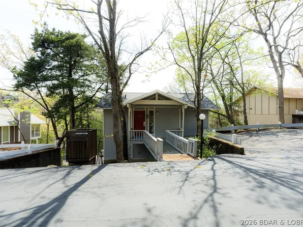 250 Hopetown Dr, Osage Beach, MO 65065