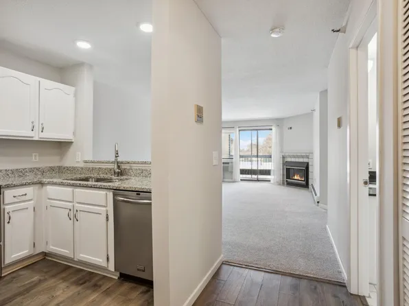 7601 Edinborough Way APT 6106, Edina, MN 55435