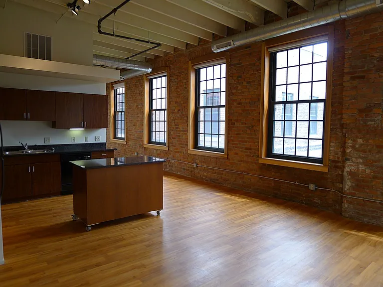 The Lofts at New Amsterdam — Photo 30