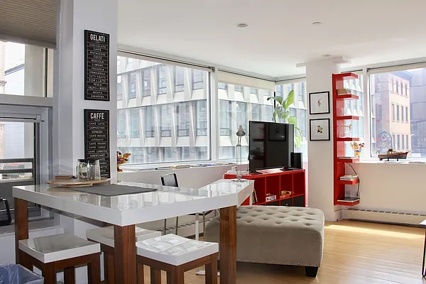 Rented by Reza Namazi, LREB | media 23