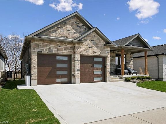 3rd image of 206 Timber Trail Rd