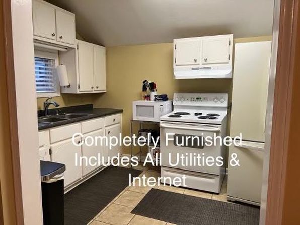 102 N Main St