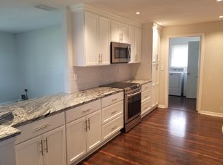 1916 Sky Dr, Clearwater, FL 33755