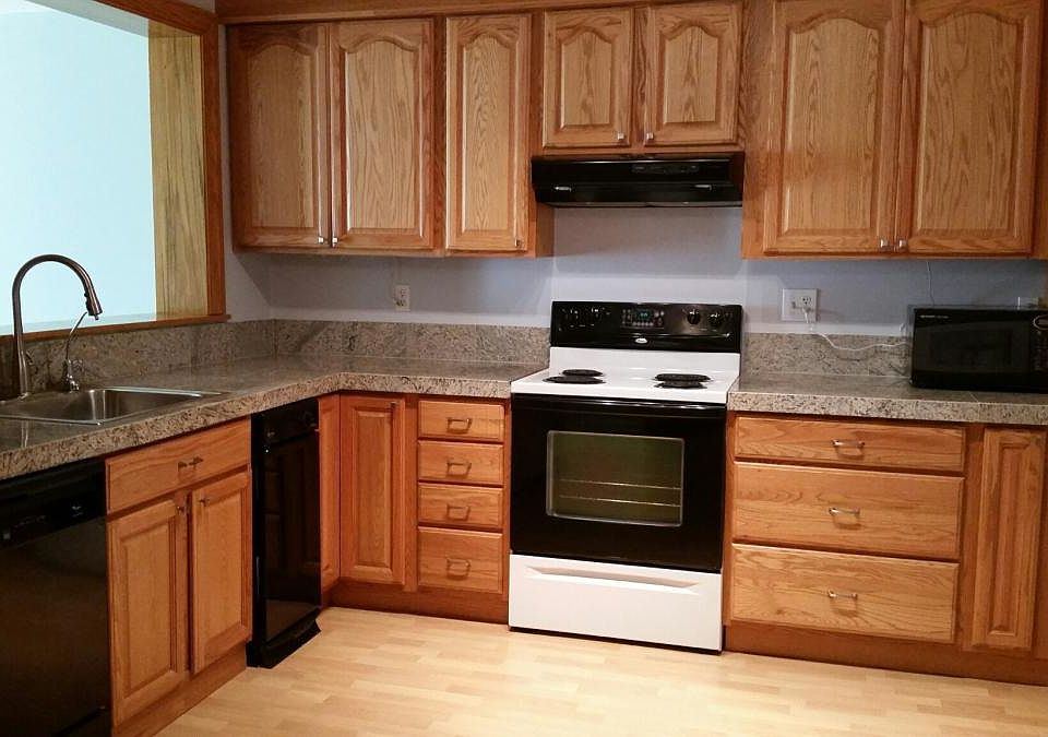 1st image of 1701 S Hayes St APT A