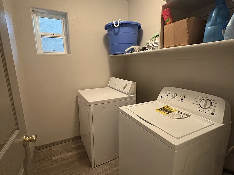 3824 Ladera Dr NW — Photo 2