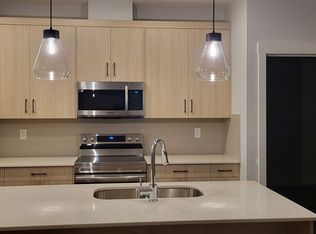 40 Sage Hill Rd NW #407, Calgary, AB T3R2B1