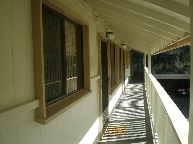 2nd image of 1829 Kaioo Dr APT 3