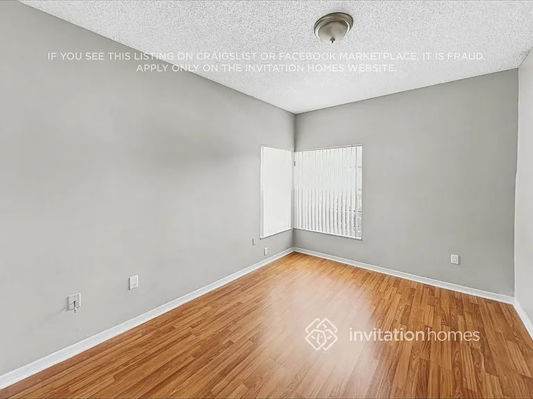 9191 SW 212th Ter — Photo 11