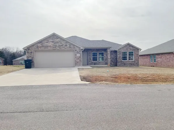 713 Horse Run, Calera, OK 74730