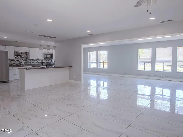 4402 Cindy Ln — Photo 3