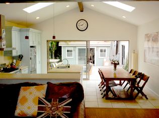 4300 Greenbush Ave, Sherman Oaks, CA 91423
