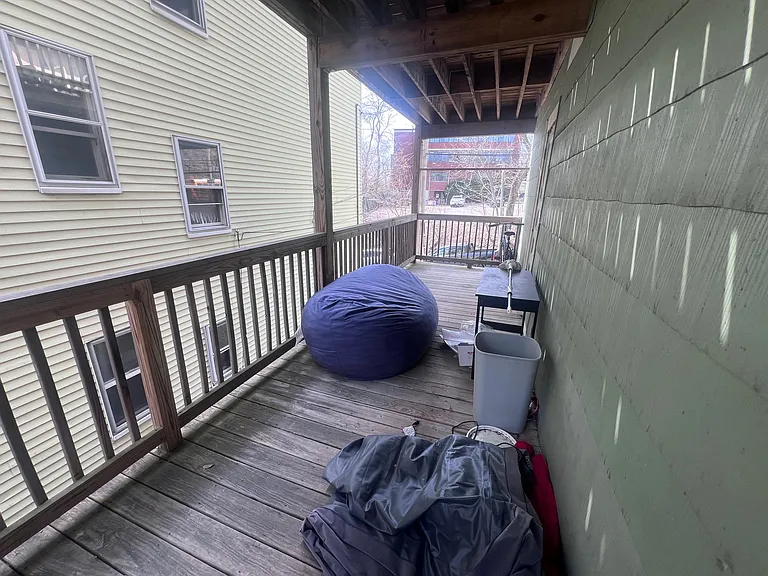 90 Fisher Ave #1 — Photo 7