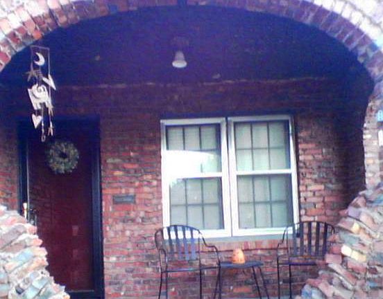 2nd image of 1701 S Florence Ave