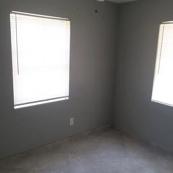 1373 Woodbine St — Photo 5