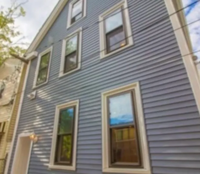 223R Princeton St — Photo 4
