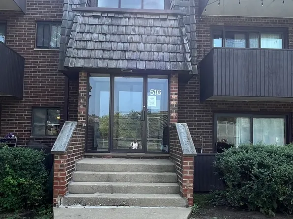 516 Timber Ridge Dr APT 205, Carol Stream, IL 60188