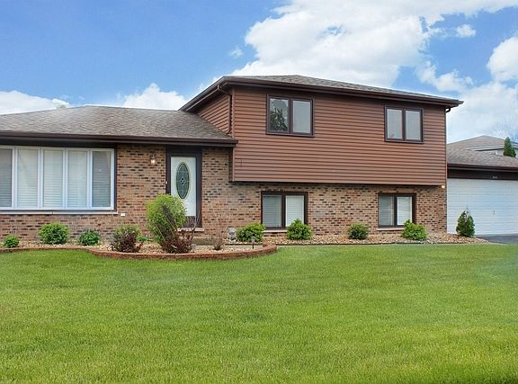 2nd image of 8419 Westberry Ln