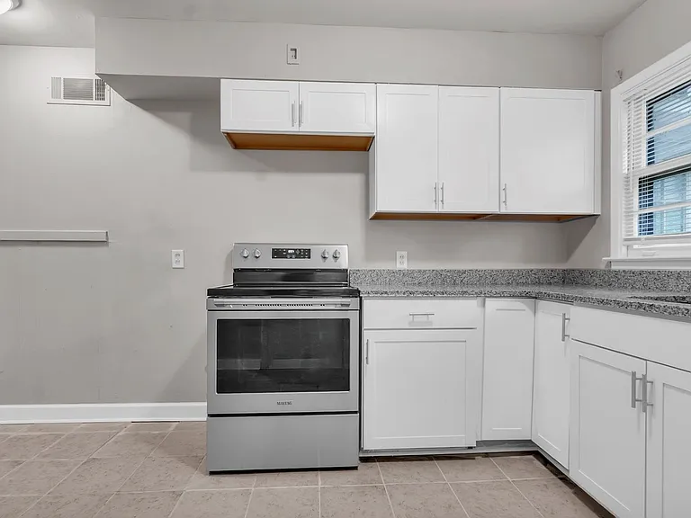 401 Conwell Rd — Photo 9