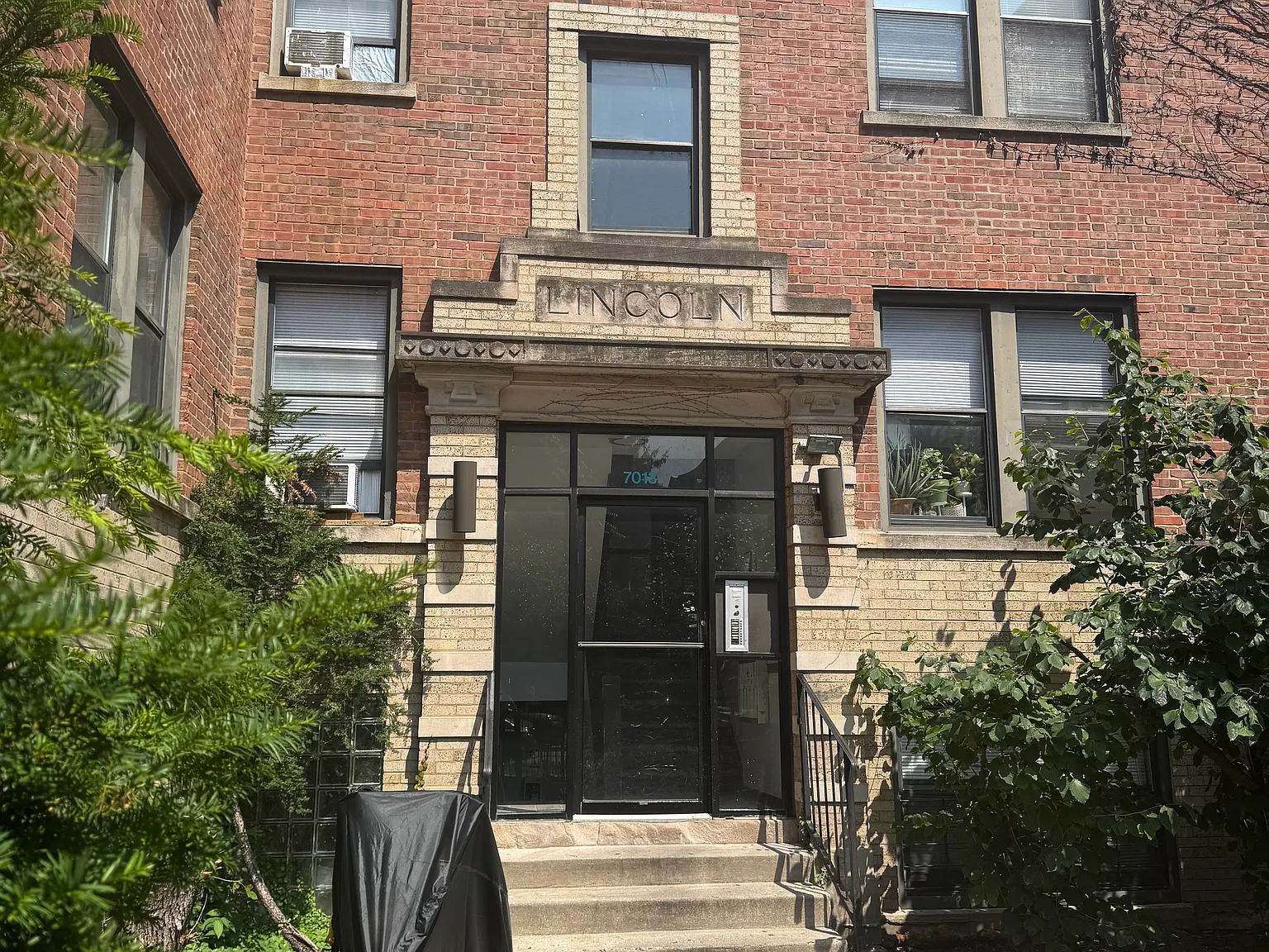 2 bed, $1,550 — Photo 3