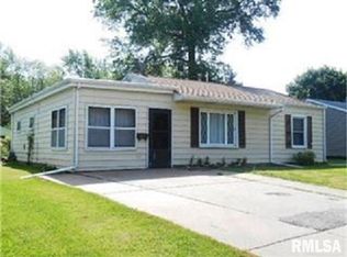2231 N Fairmount St, Davenport, IA 52804