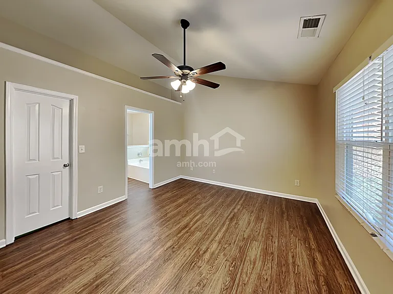 7033 Sunman Rd — Photo 8