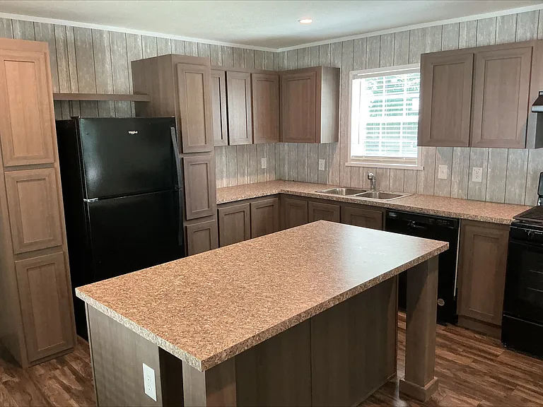 24150 Veterans Rd #73 — Photo 1