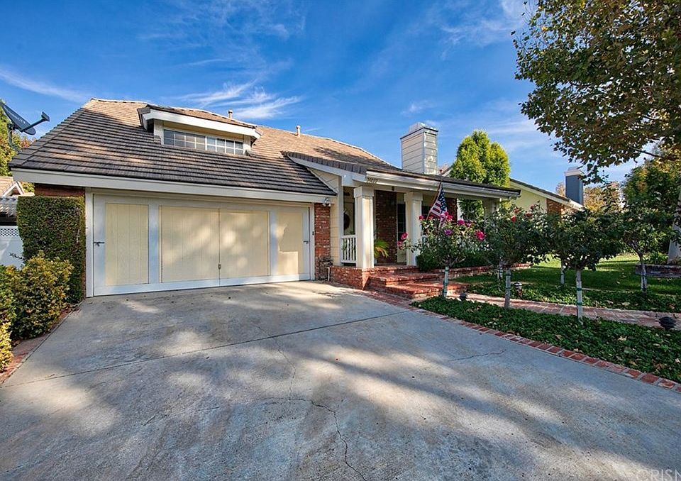 1st image of 26022 La Palma Ct