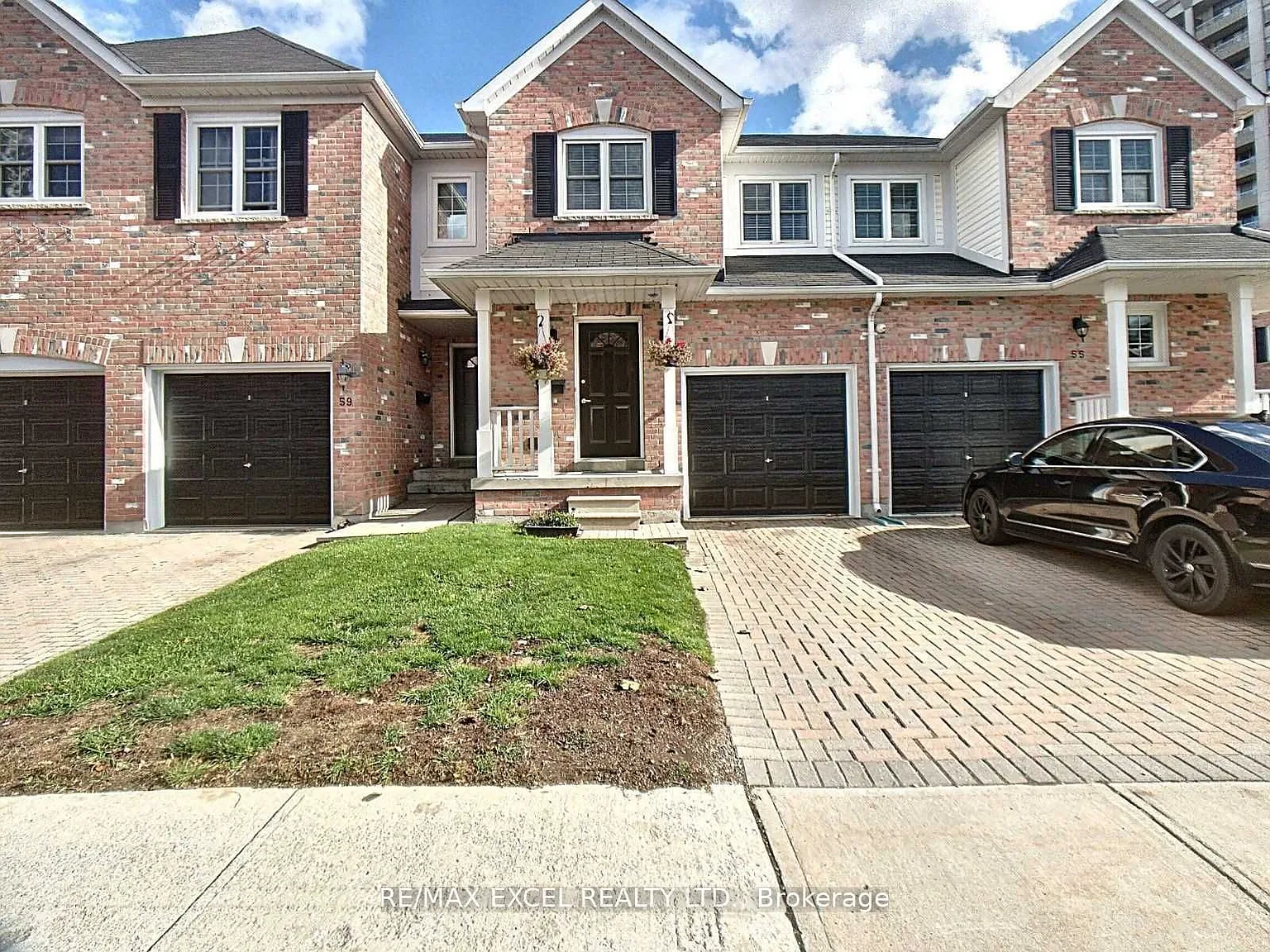 4 bed, $3,400 — Photo 1