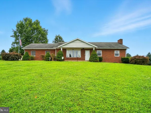838 Delta Rd, Red Lion, PA 17356