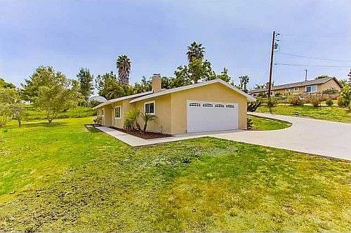 5th image of 1151 Sunset Dr