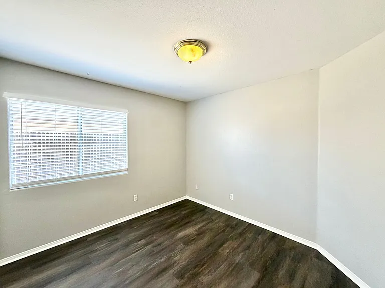 27071 School Park Dr — Photo 20