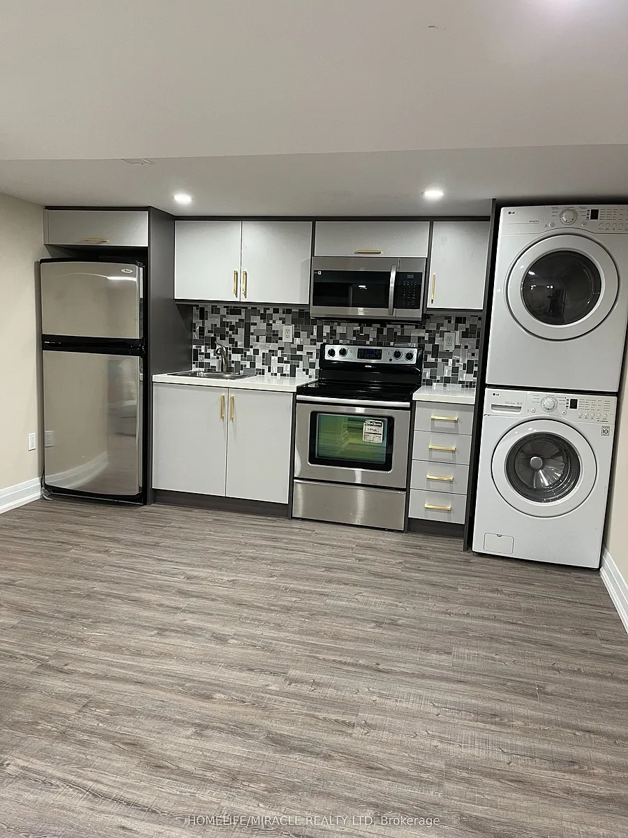 Building Photo - 35 Beath St #BASEMENT