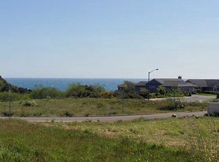 Sunridge Ter, Brookings, OR 97415