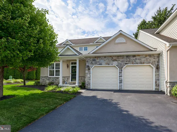 1820 Windsong Ln, Lancaster, PA 17602