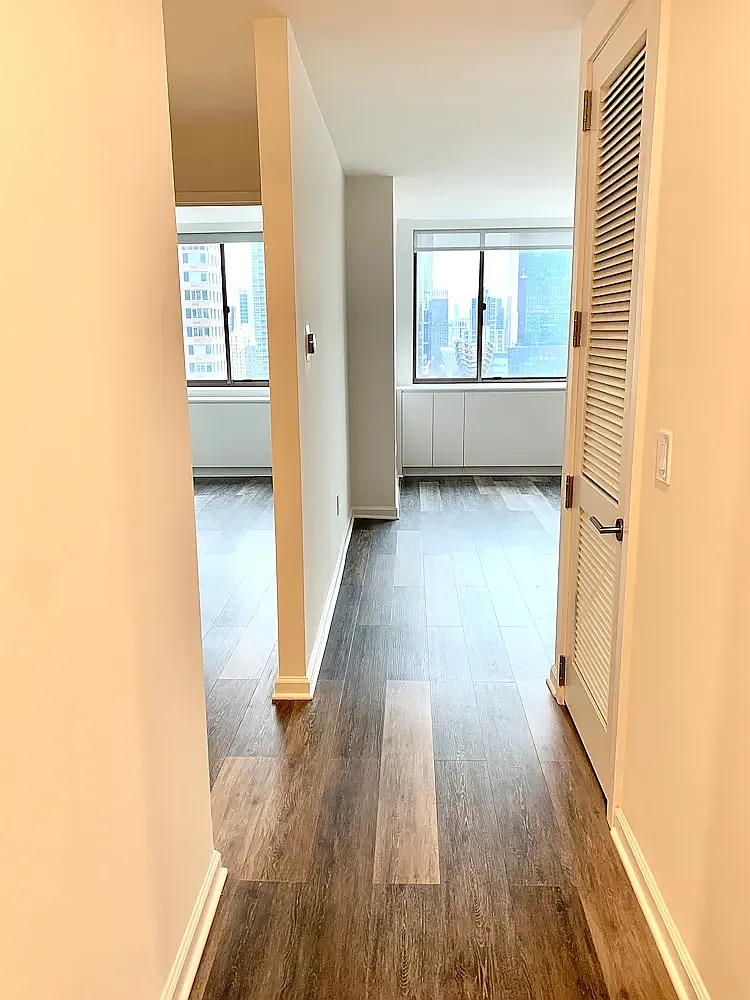 520 West 43rd Street — Photo 2