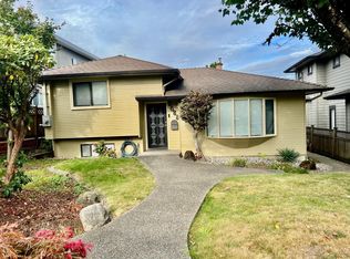 7688 Burgess St, Burnaby, BC V3N 3J2