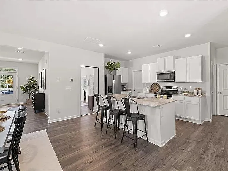 160 Shadwood Pl — Photo 16