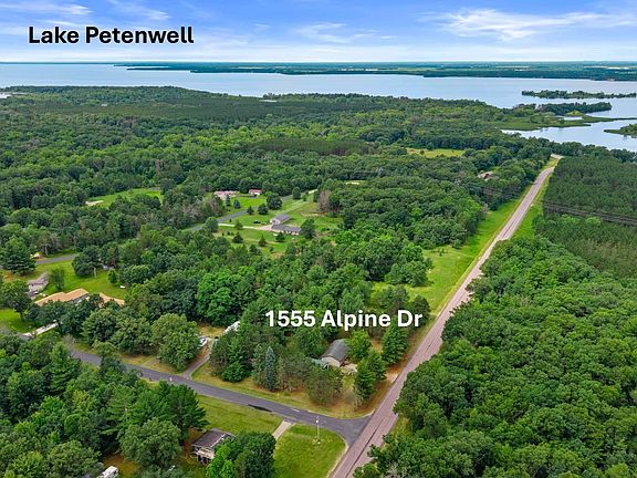 3rd image of 1555 Alpine Dr