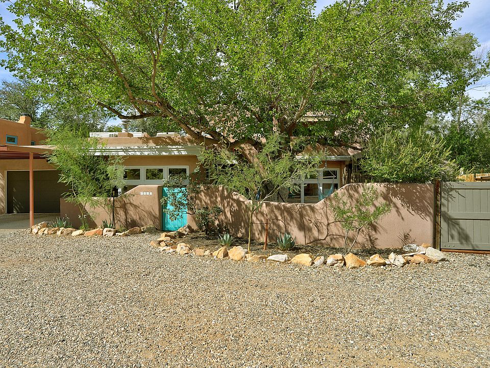 1st image of 4905 Guadalupe Trl NW