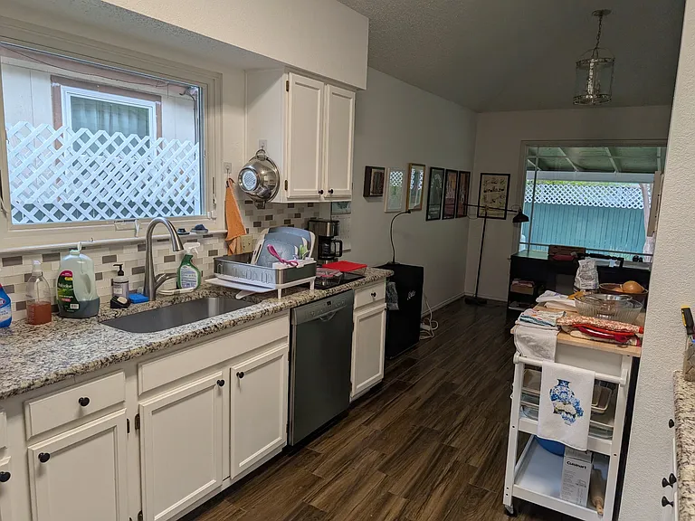 8810 Teresina Dr — Photo 45